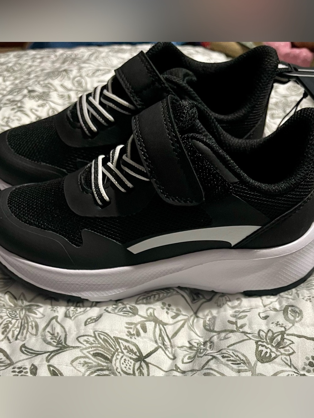 Kids Black and White Athletic Sneakers - Stylish Comfort